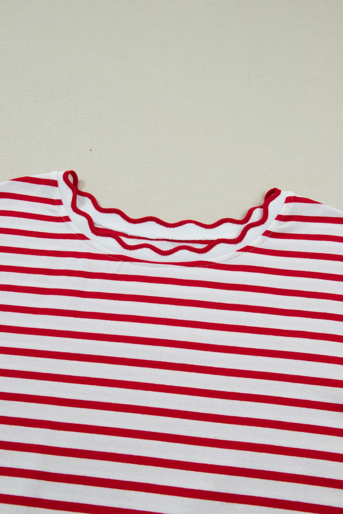 Red Stripe Plus Size Scalloped Trim Round Neck Short Sleeve Top