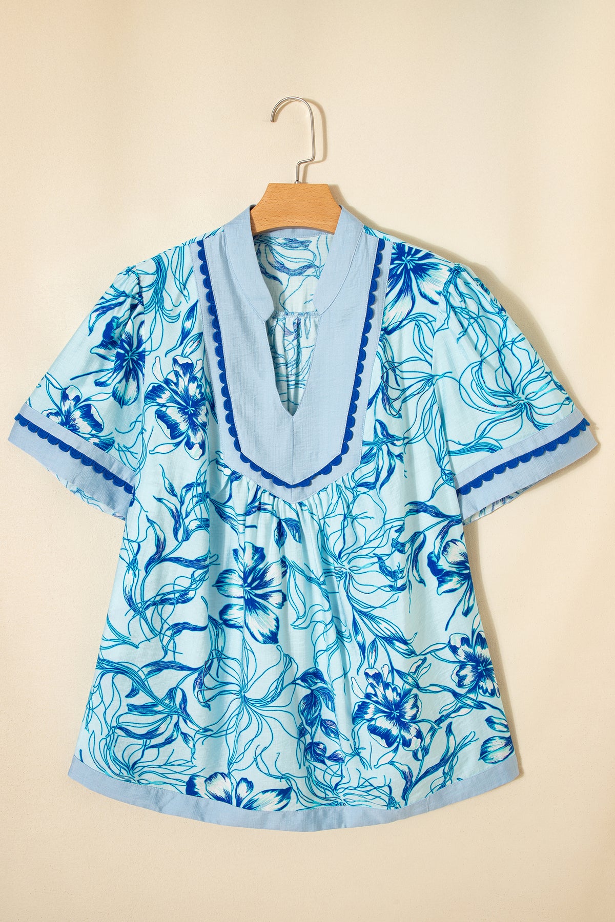 Sky Blue Plus Size Scalloped Trim Floral Short Sleeve Blouse